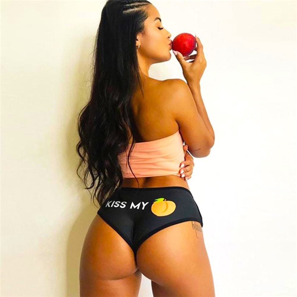 *BRAND NEW/ NEVER USED* 🆕🆕🆕 Women’s Small “Kiss My 🍑” Panties